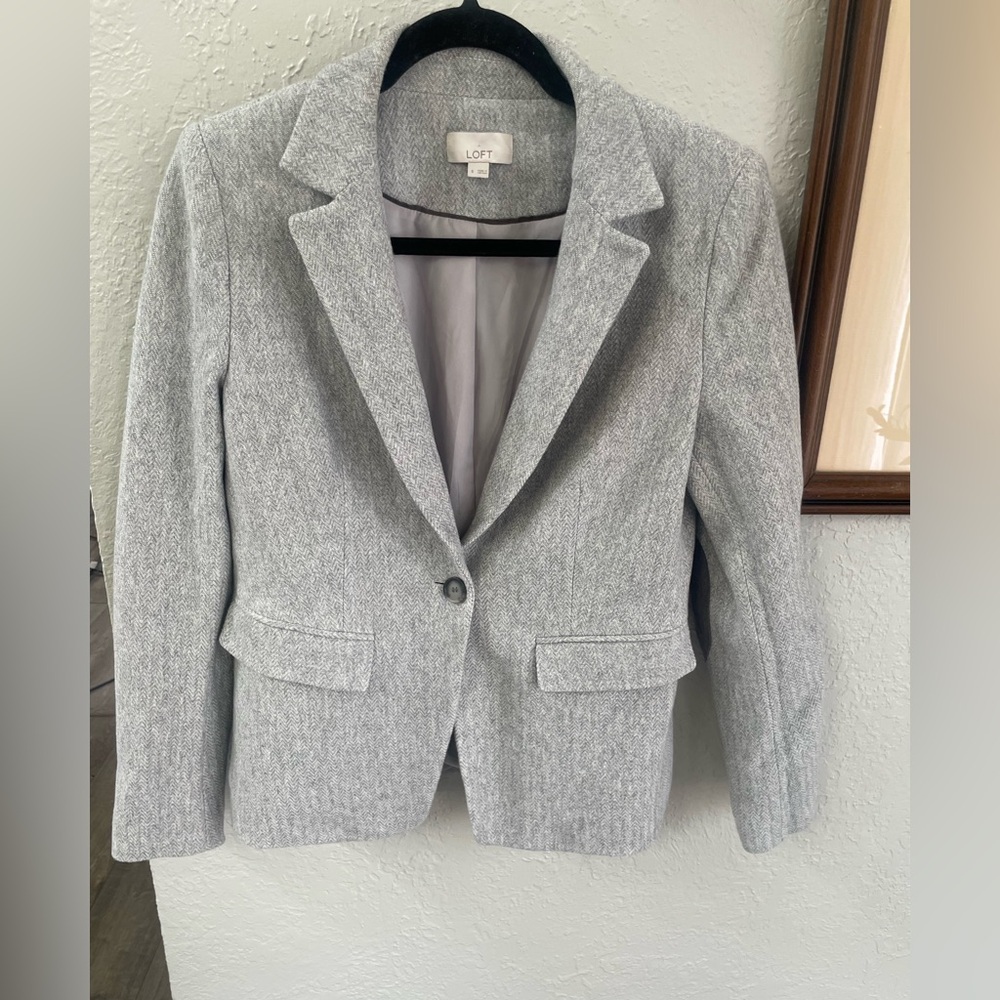 LOFT Light Gray Herringbone Single-Button Blazer